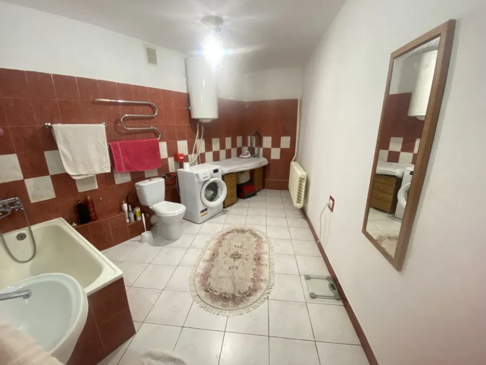 продажа трехкомнатной квартиры номер A-173819 в Киевском районе, фото номер 4